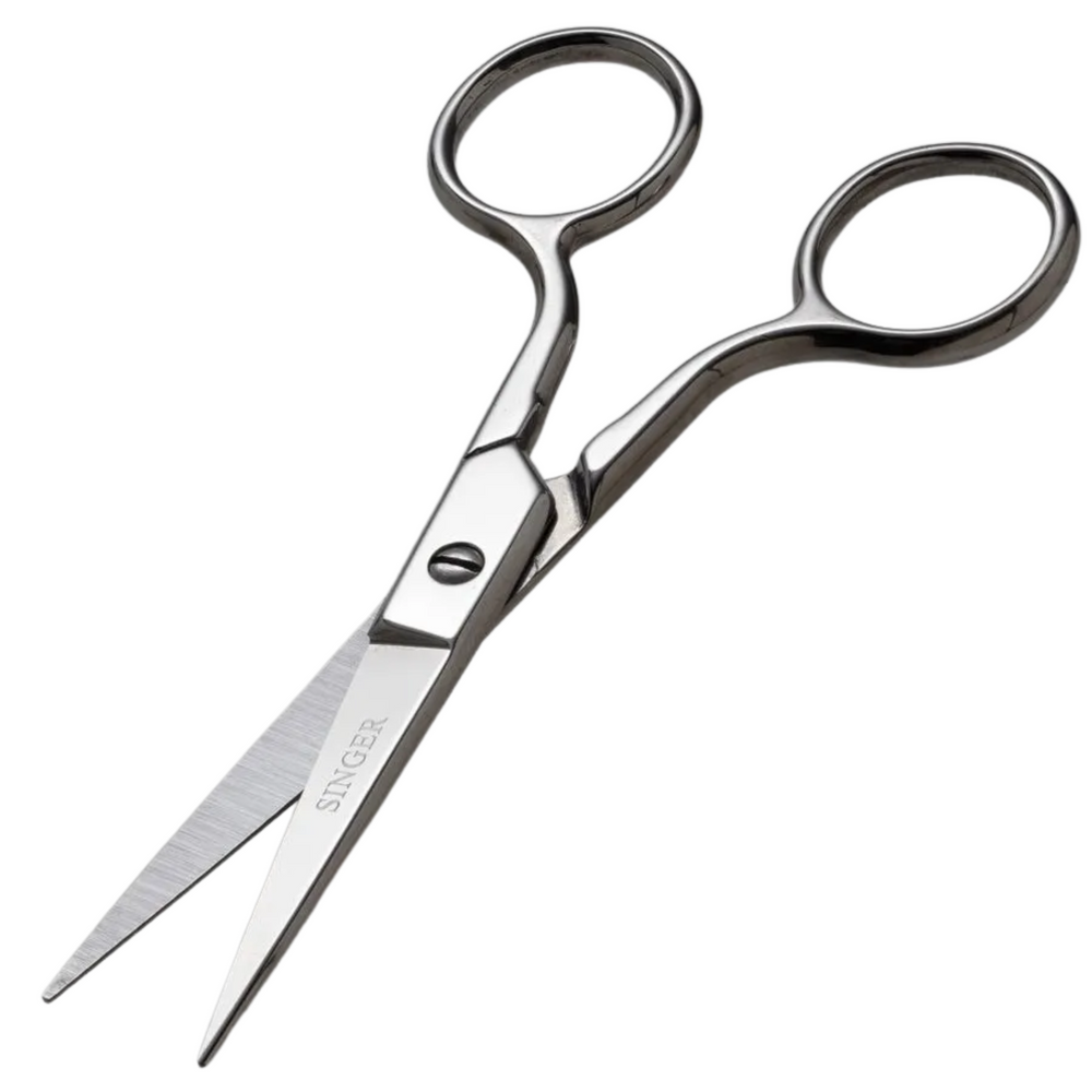 Tijera de Bordado 5″ / 12.7 cm